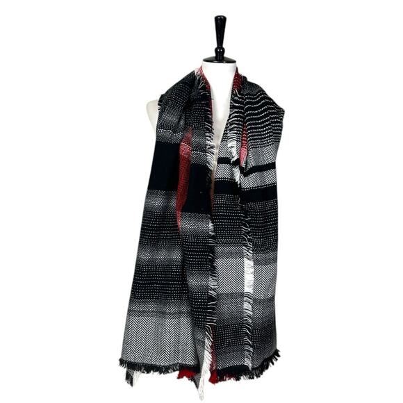 Merona Scarf Wrap Shawl Oblong Fringe Black Red White Plaid Women’s One Size - Picture 2 of 12